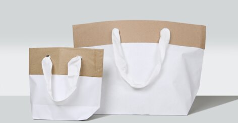 Darstellung verschiedener Papiertragetaschen mit Baumwollgriffen