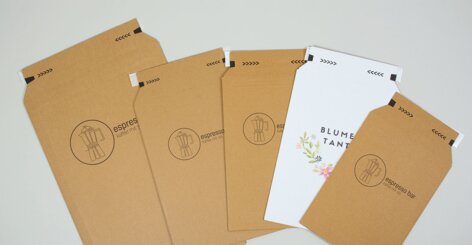 Darstellung verschiedener bedruckbarer Versandverpackungen